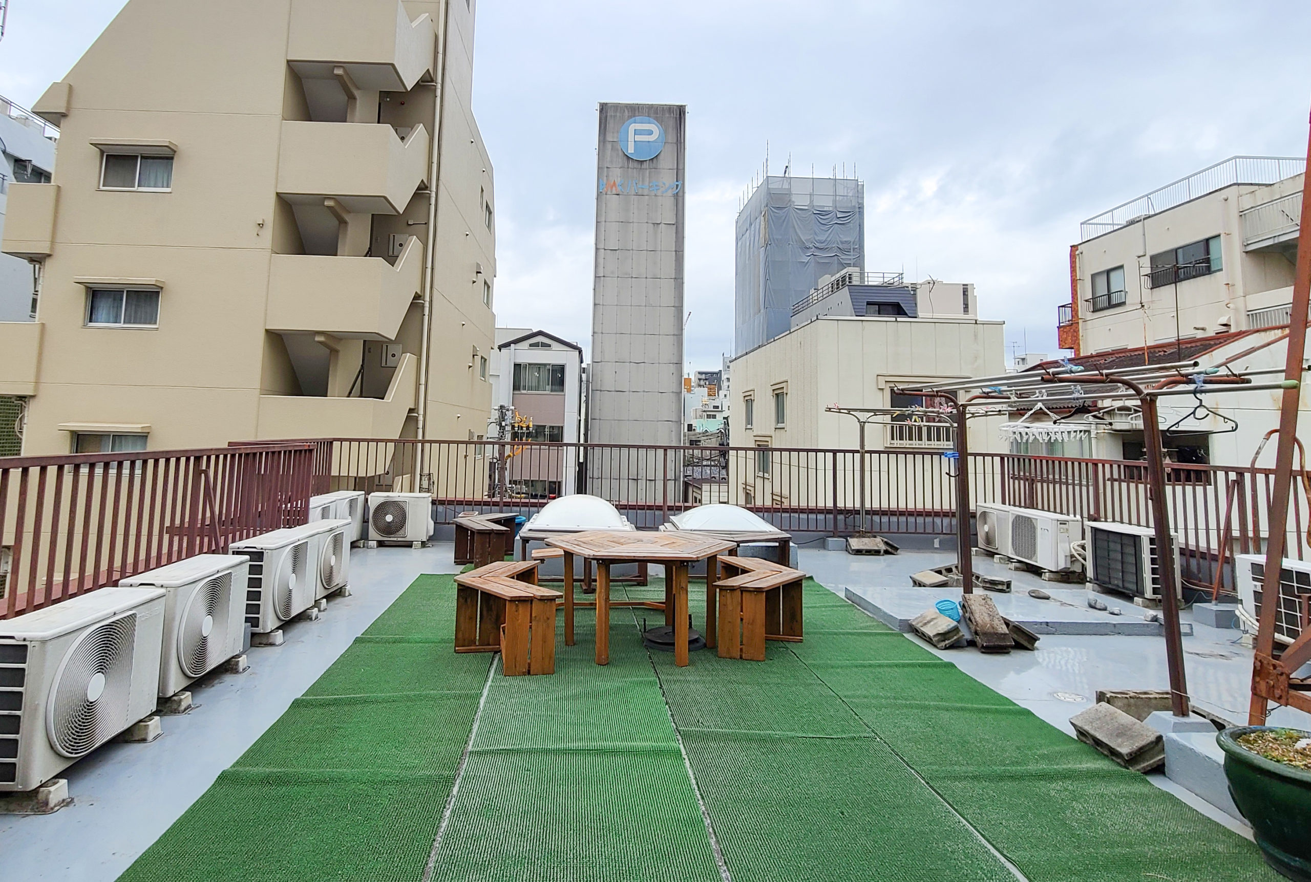The rooftop area