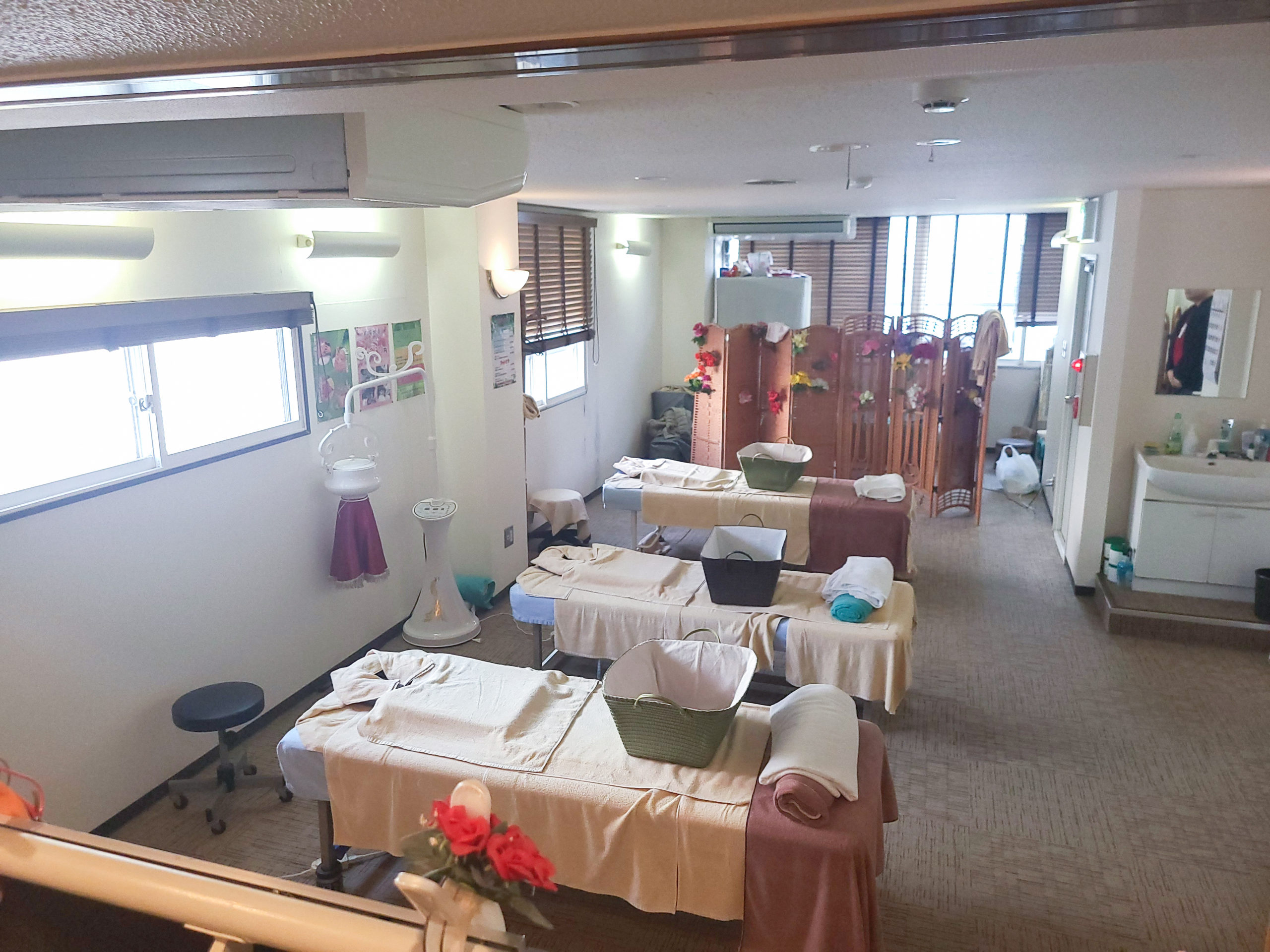 The massage area on the 4th floor